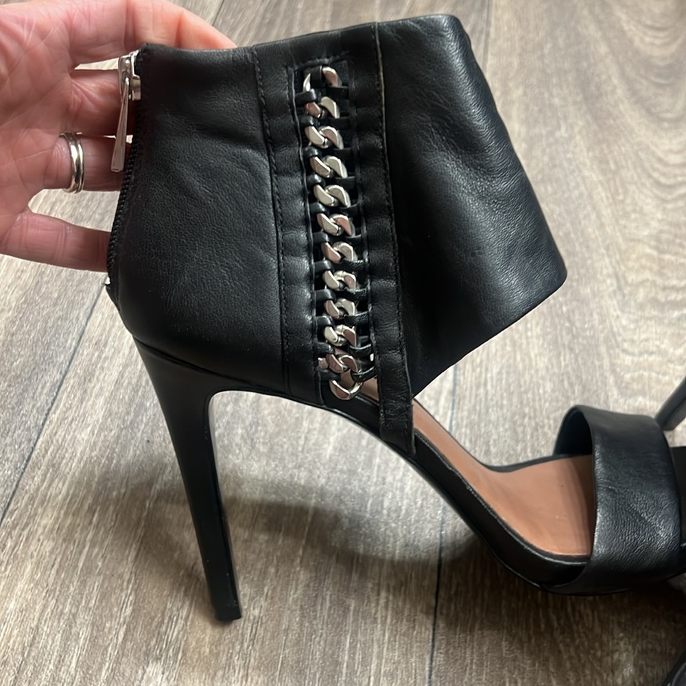 Vince Camuto Heels - Picture 3 of 7